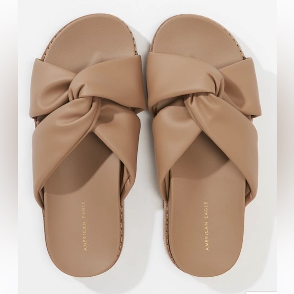 AE Twist Slide Sandal - Picture 3 of 14
